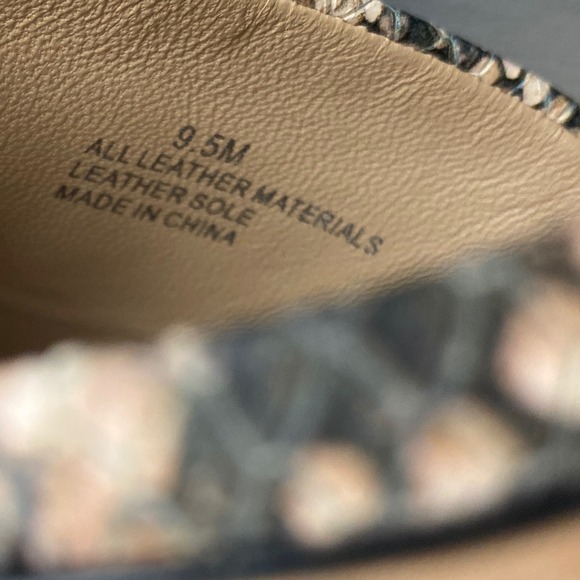 Antonio Melani Slingback Pump Women 9.5M Tan Snakeskin Leather Chunky Block Heel - Picture 8 of 10